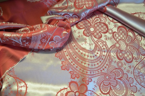 silk fabric Gerlinde ribbon red 150x150cm 262g