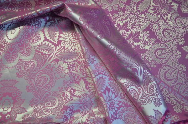 silk fabric Klaudia bright red violet 195x172cm 374g
