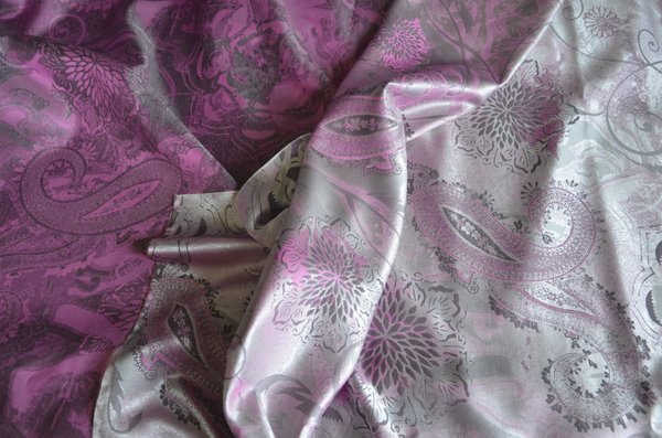 silk fabric Lenora bright red violet/blackberry 148x169cm 310g