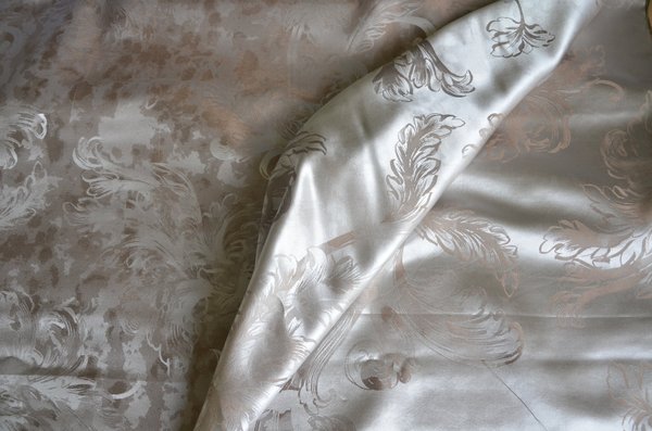 silk fabric Louise iron 173x171cm 342g