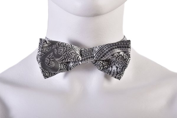 Bow tie Galaxia with matching pocket square