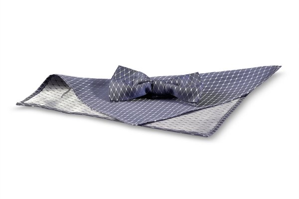 Bow tie Lou marine negativ  with matching pocket square