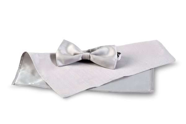 Bow tie Uni ash negativ with matching pocket square