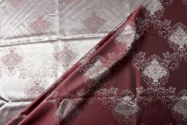 silk fabric Celesta small cerise red 138x169cm 270g