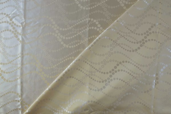 silk fabric Lysann ivory 170x171cm 334g