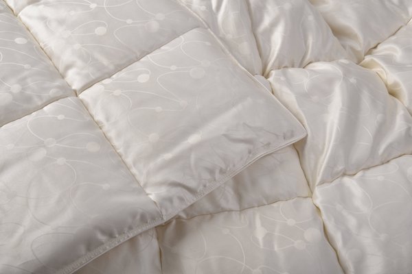down comforter | Belli nature | 135x200cm | 560g down | MEDIUM | exhibit item